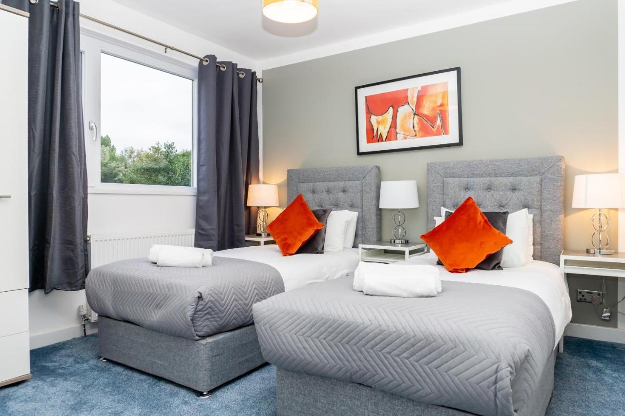 Inspiration By Olauda Sa - 3 Bed House With Free Parking * Swindon