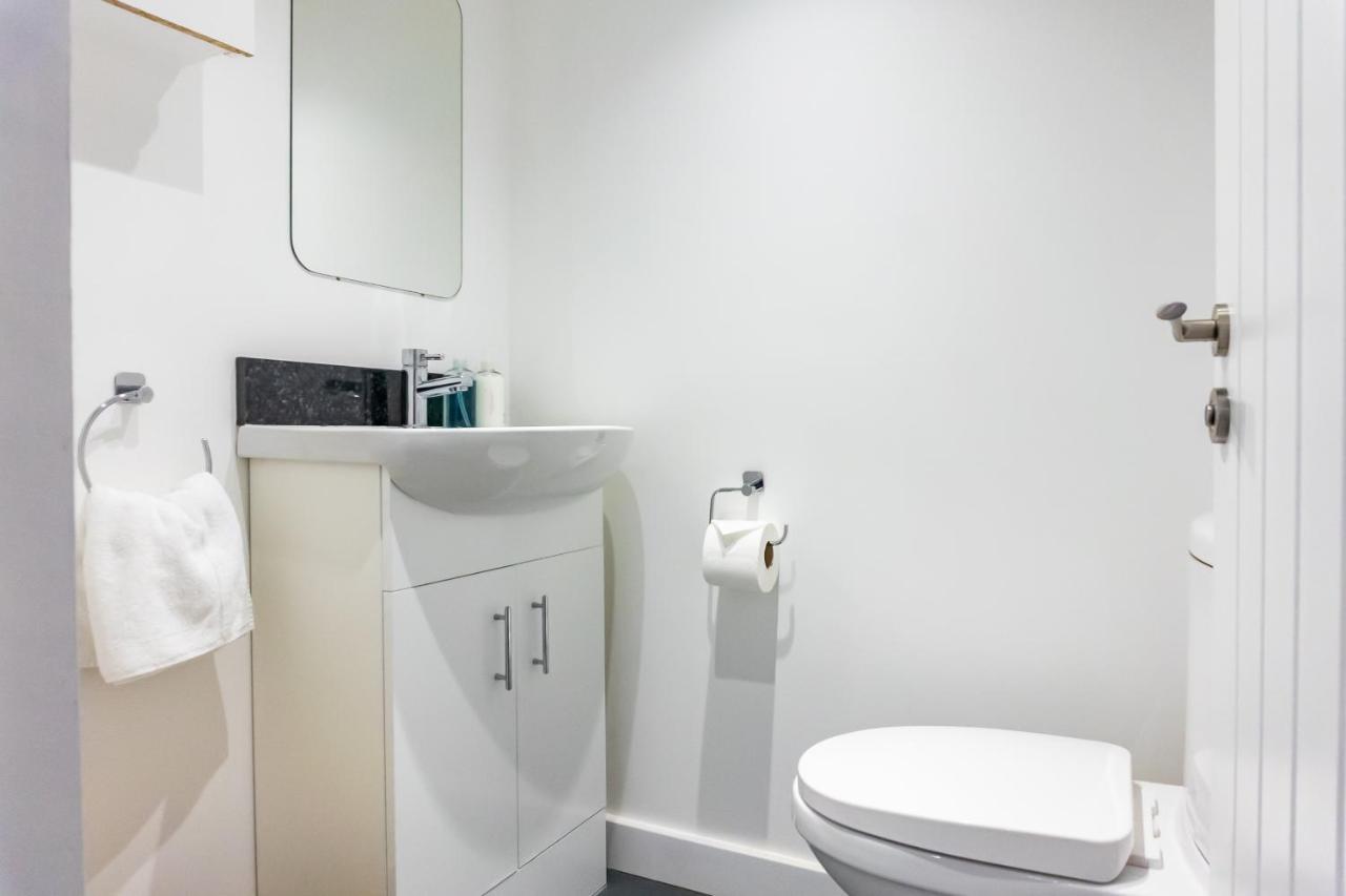 Inspiration By Olauda Sa - 3 Bed House With Free Parking